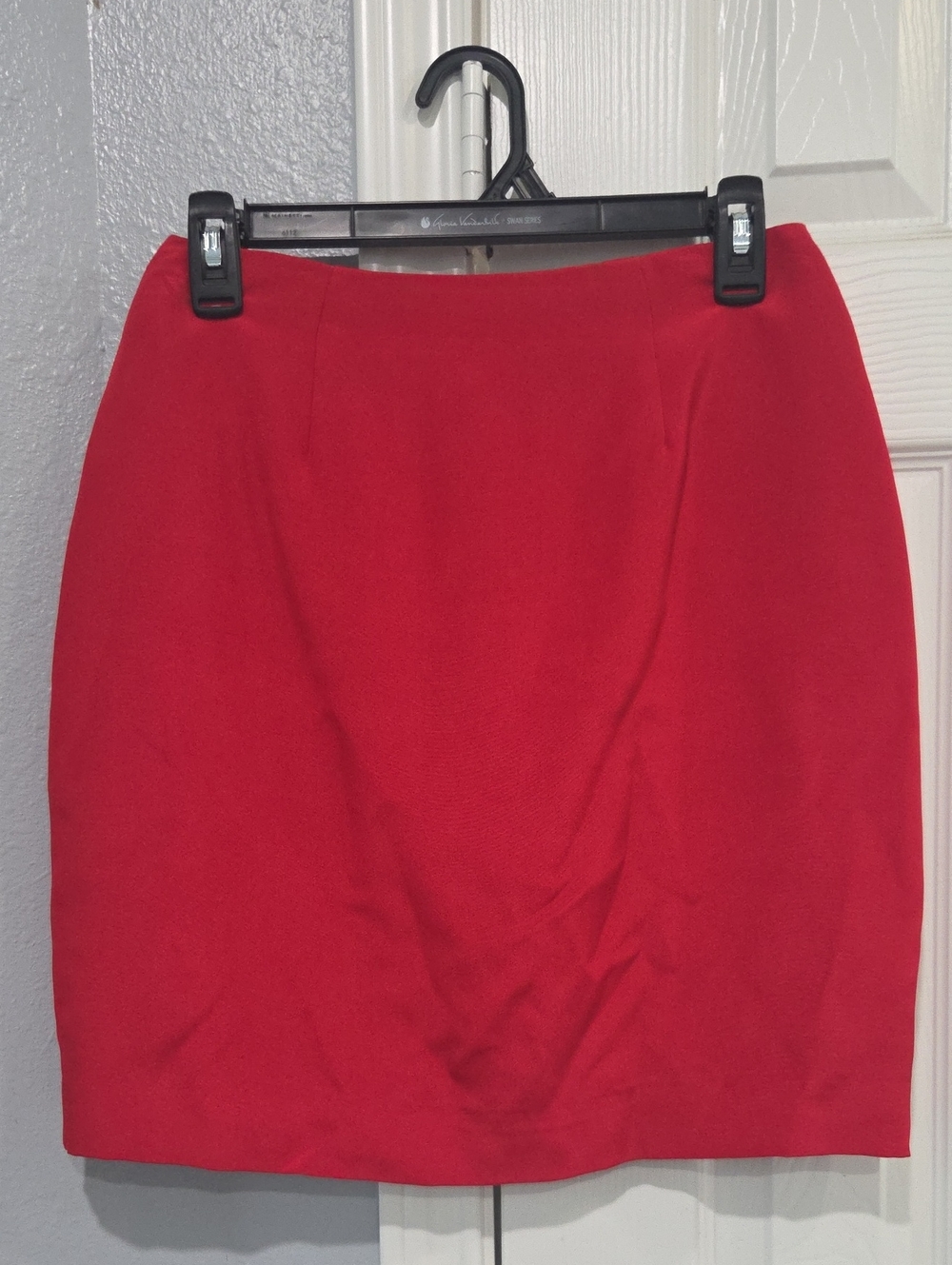 Size 6 Hugo Buscati Silk Skirt